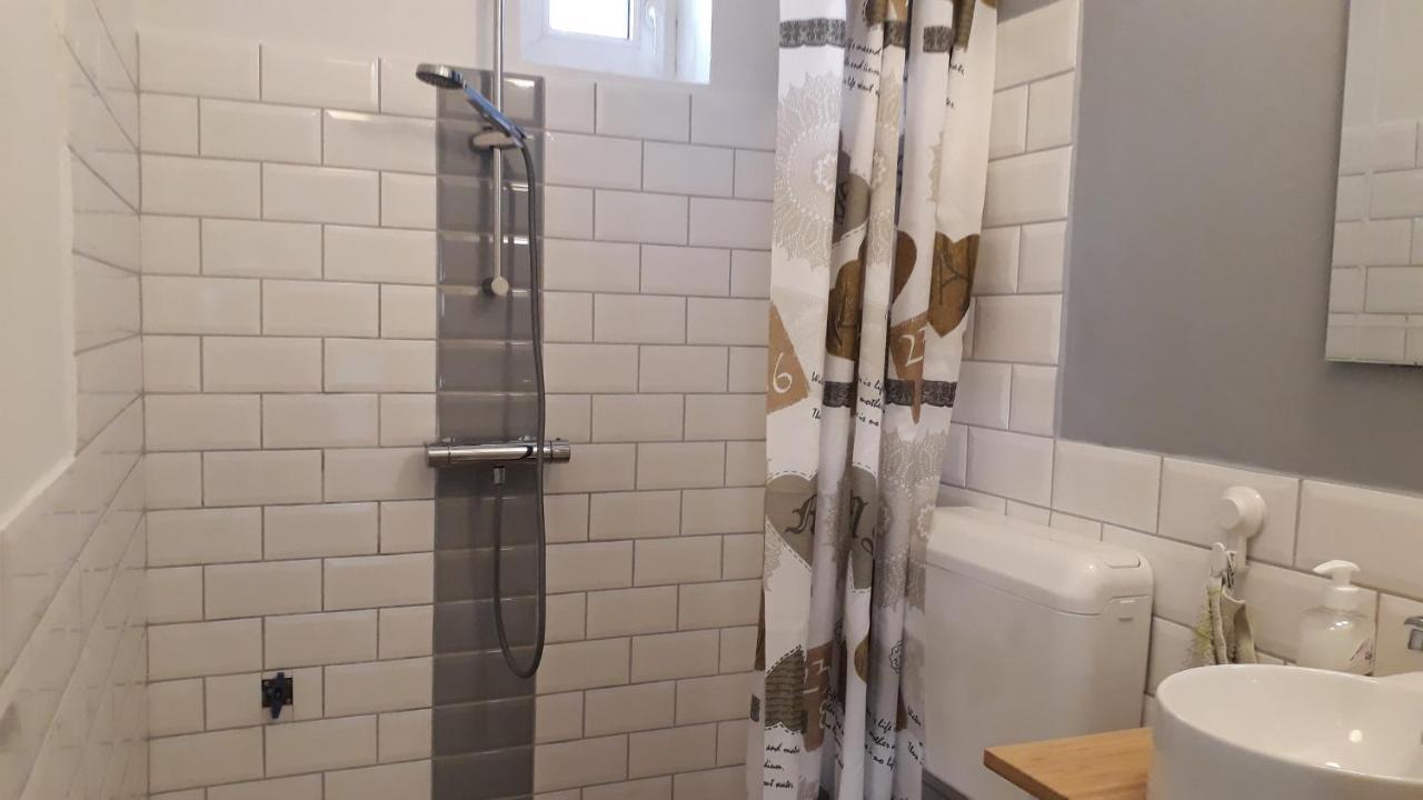 Clara Apartman Keszthely Buitenkant foto