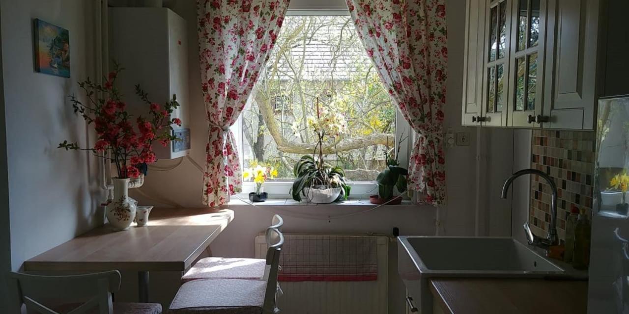 Clara Apartman Keszthely Buitenkant foto